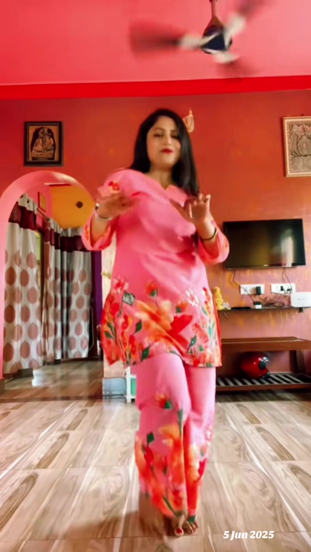@Rambha Jha 👑