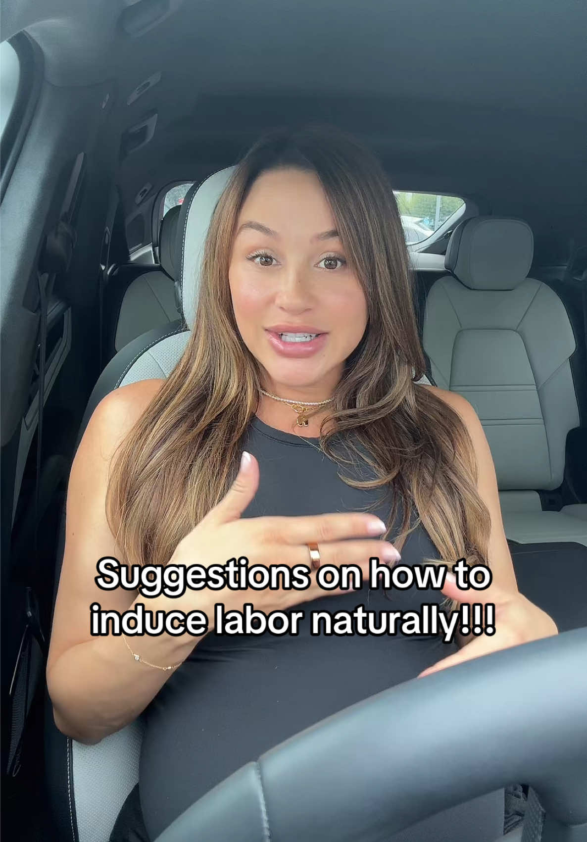 @Ana Cheri