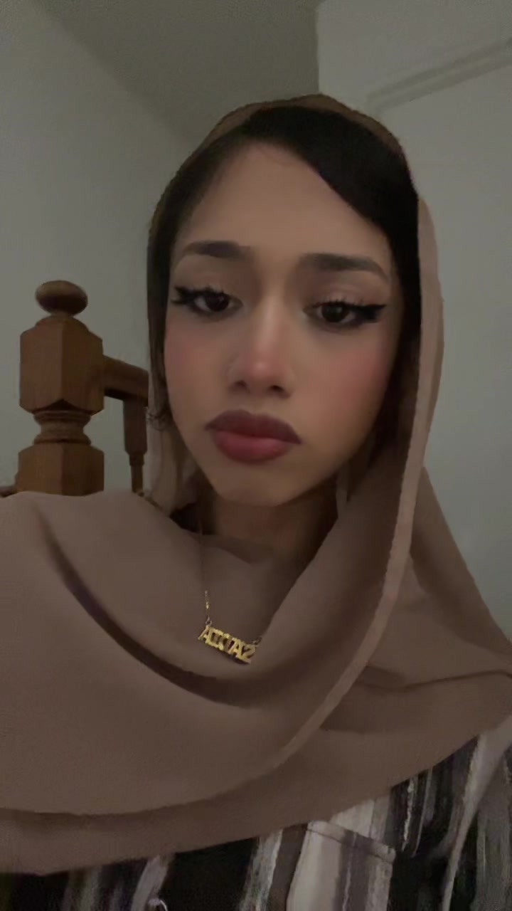 @️