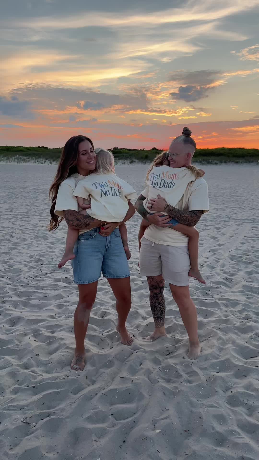 @twomomsandthebabes