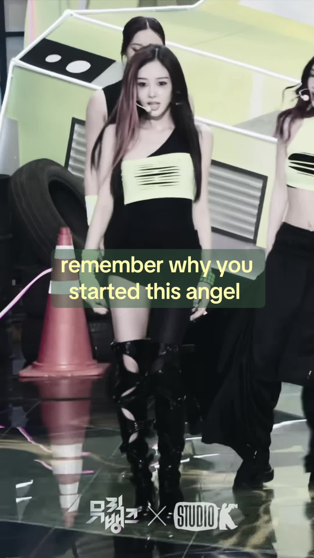 @🪽