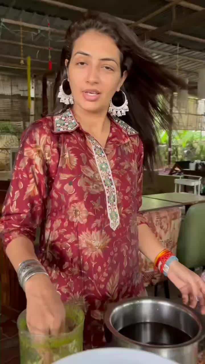 @Chandrika Gera❤