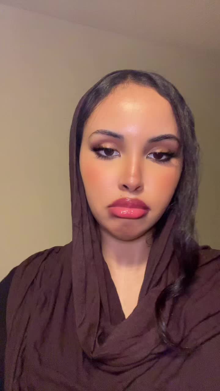 @<3