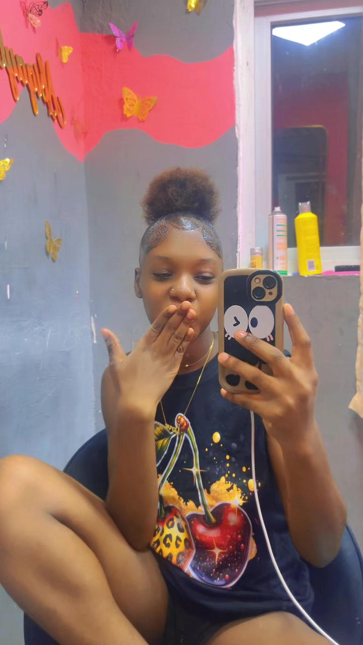 @shaniek_0