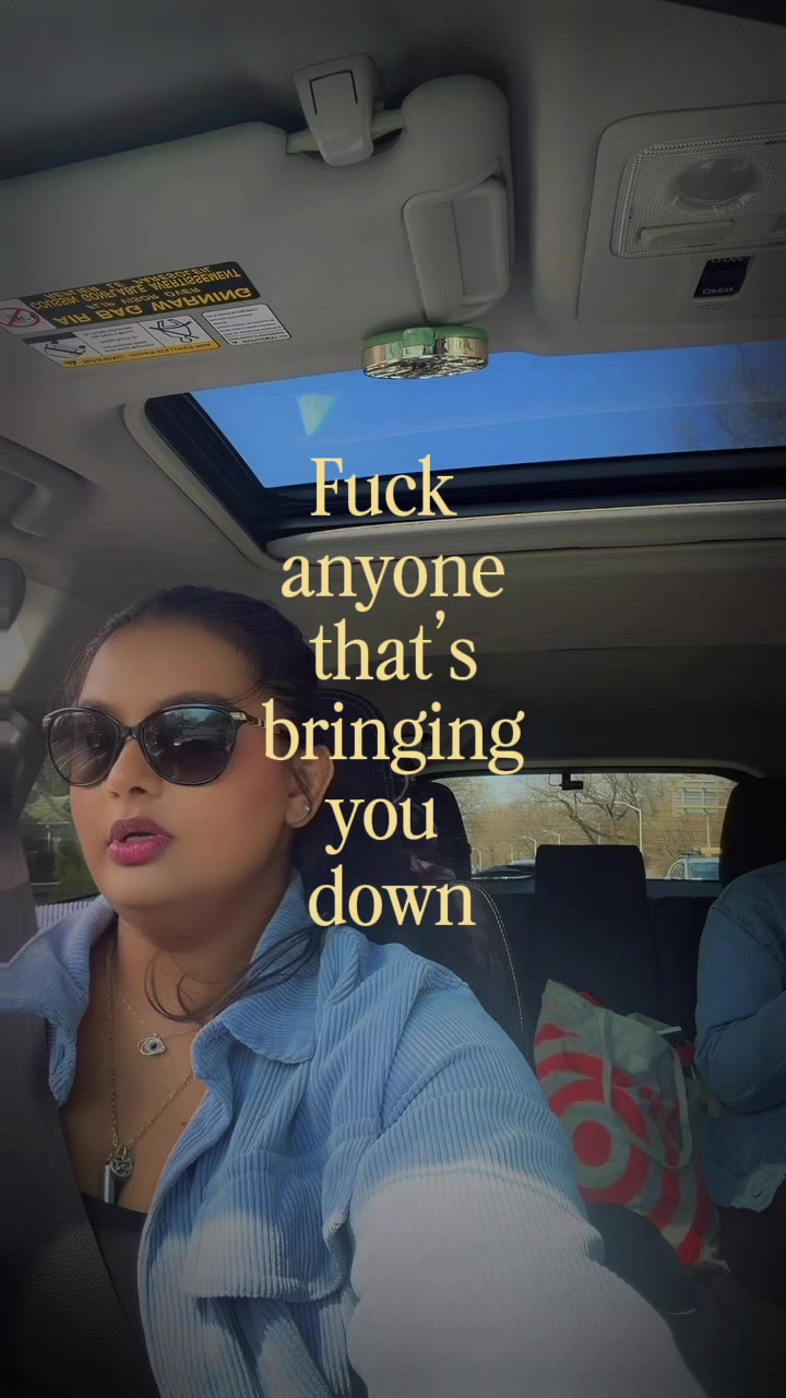 @Devina♊️
