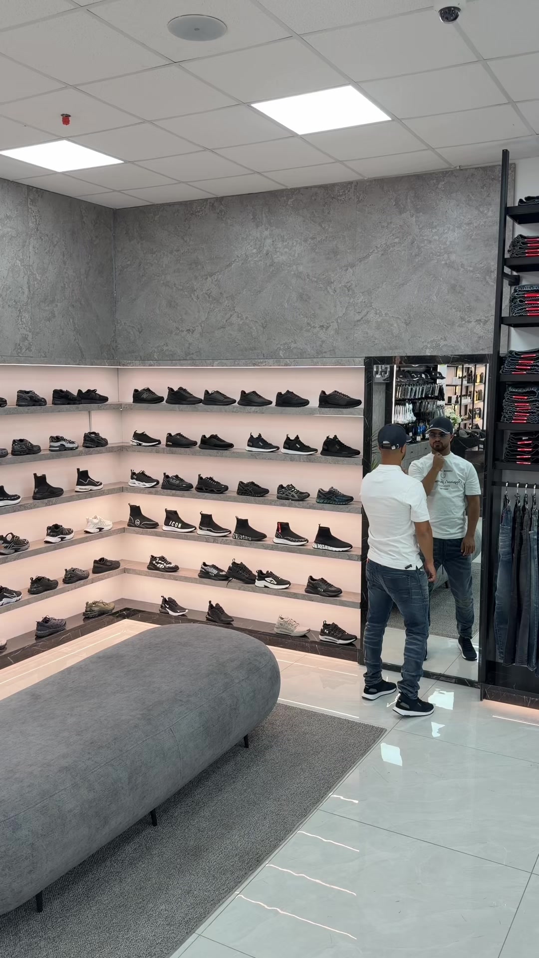 @CUPRA FOR MEN