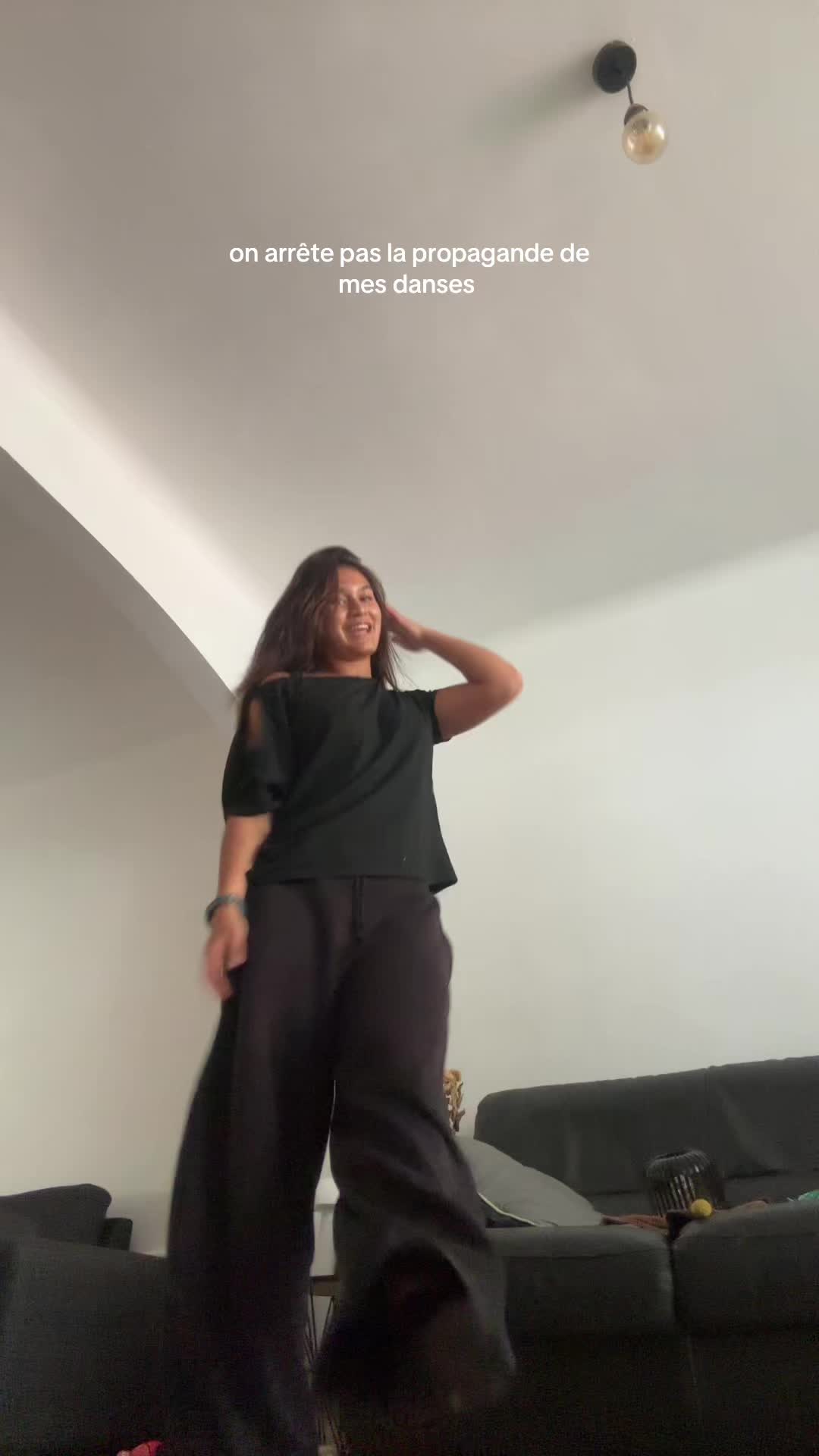 @LWꨄ