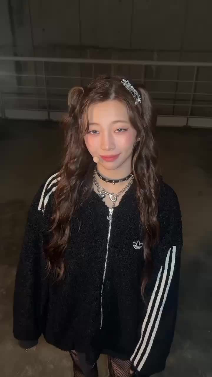 @ナナや! (黒猫)🐈&zwj;⬛🖤👑