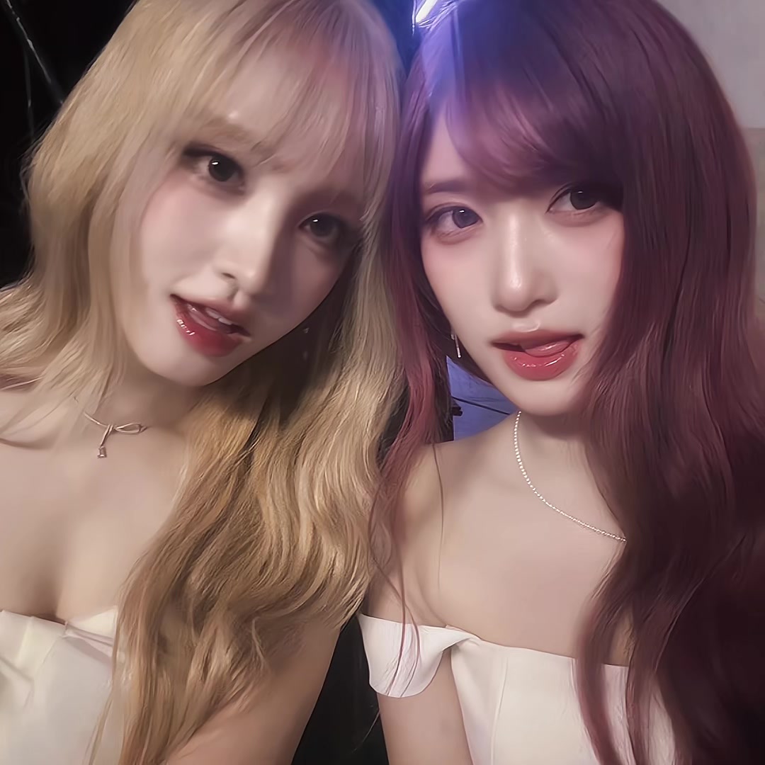 @⁰²