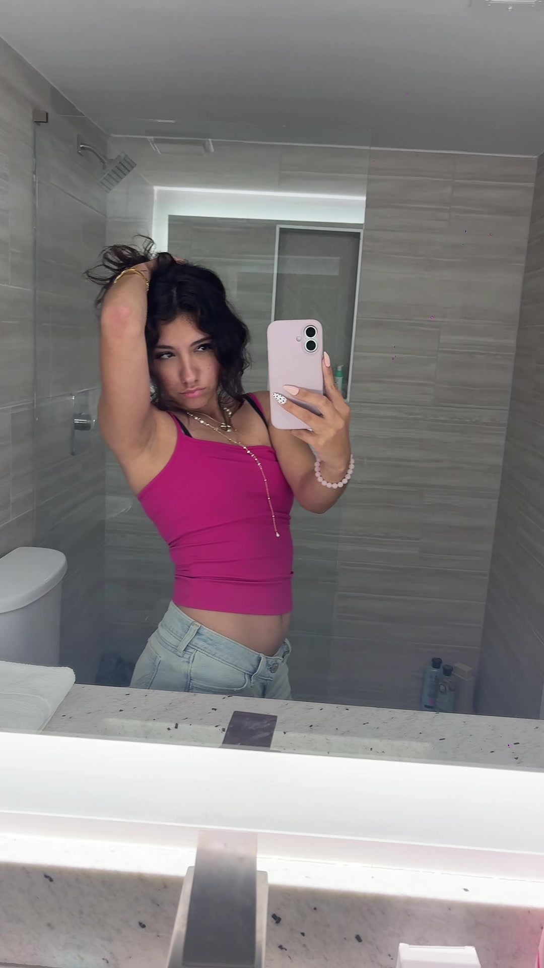 @nevvie🧸