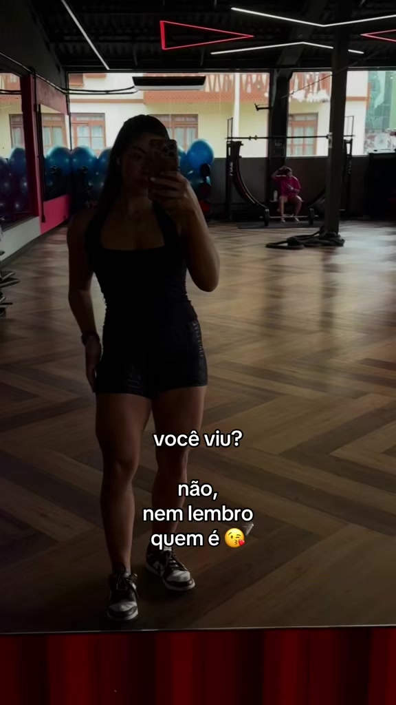 @eemilynicoly