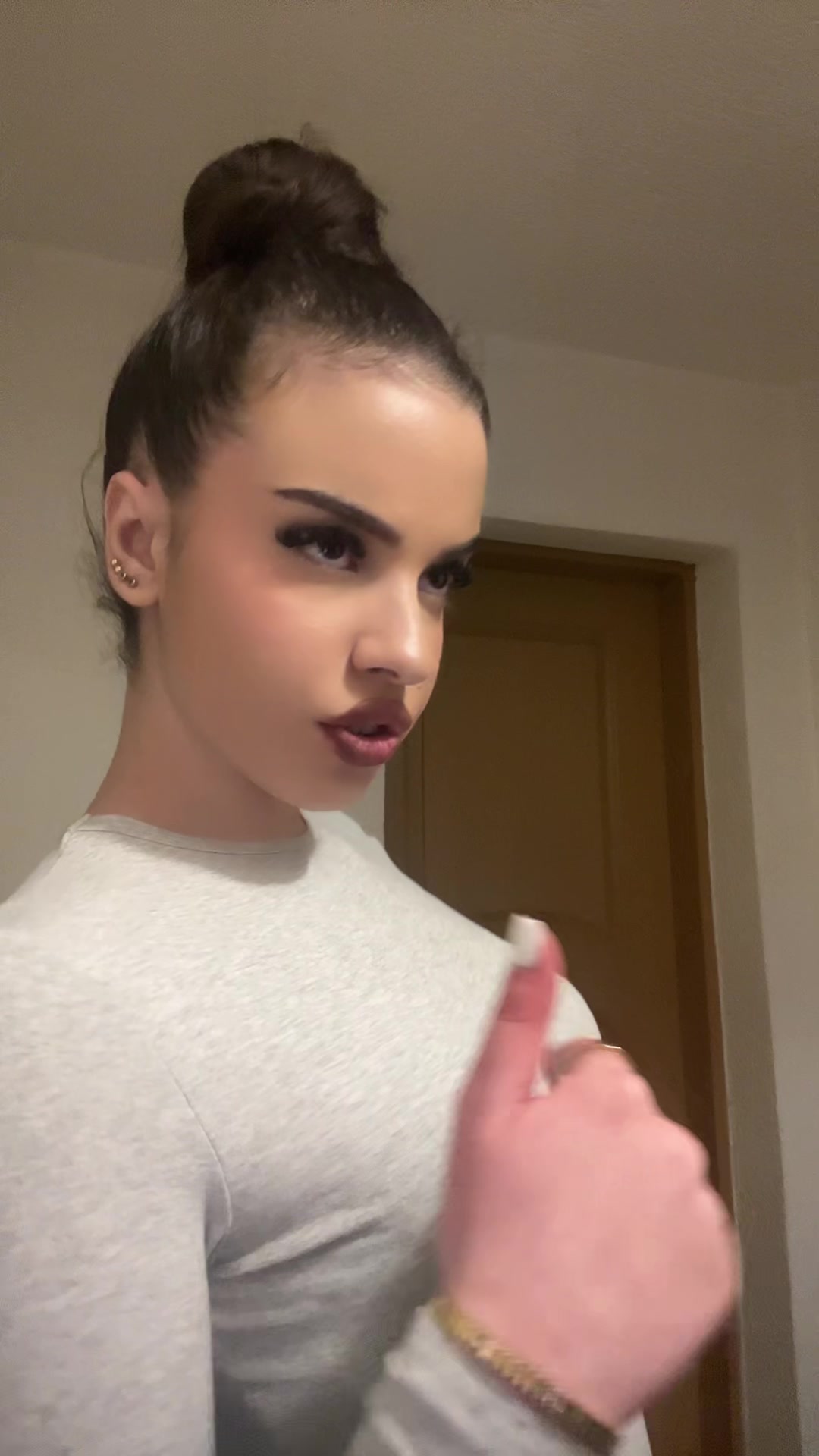 @𝑽𝒂𝒍𝒆💋