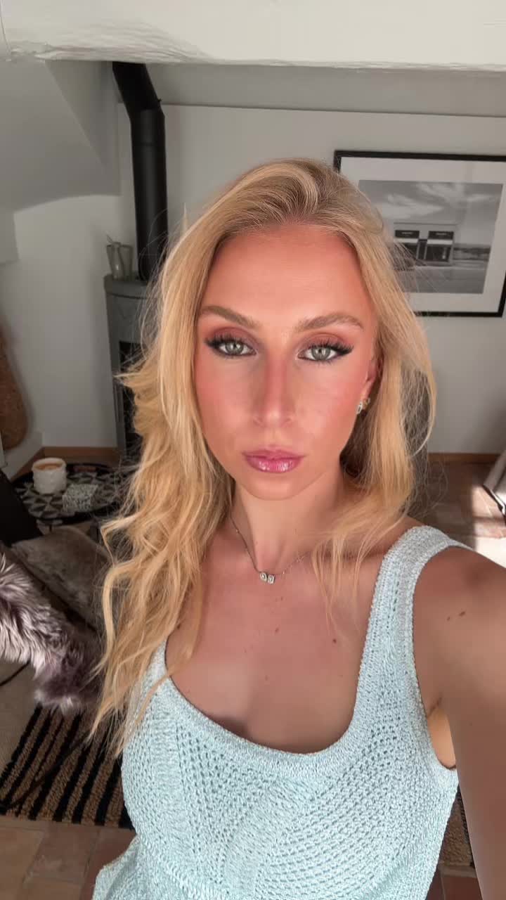 @Blondie