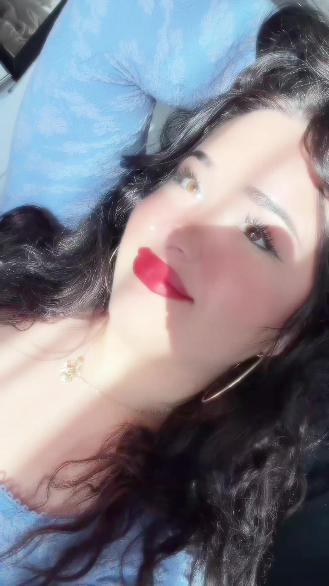@itsnaaava