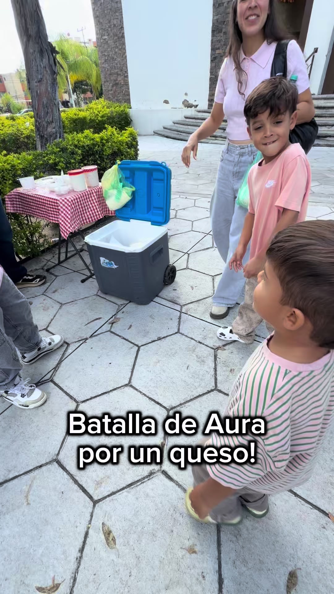 @Los Macías