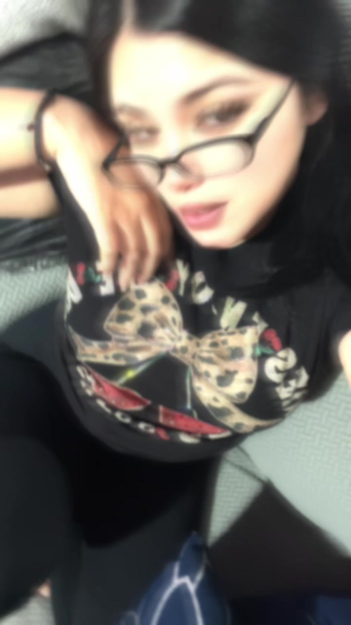 @Marian777🖤