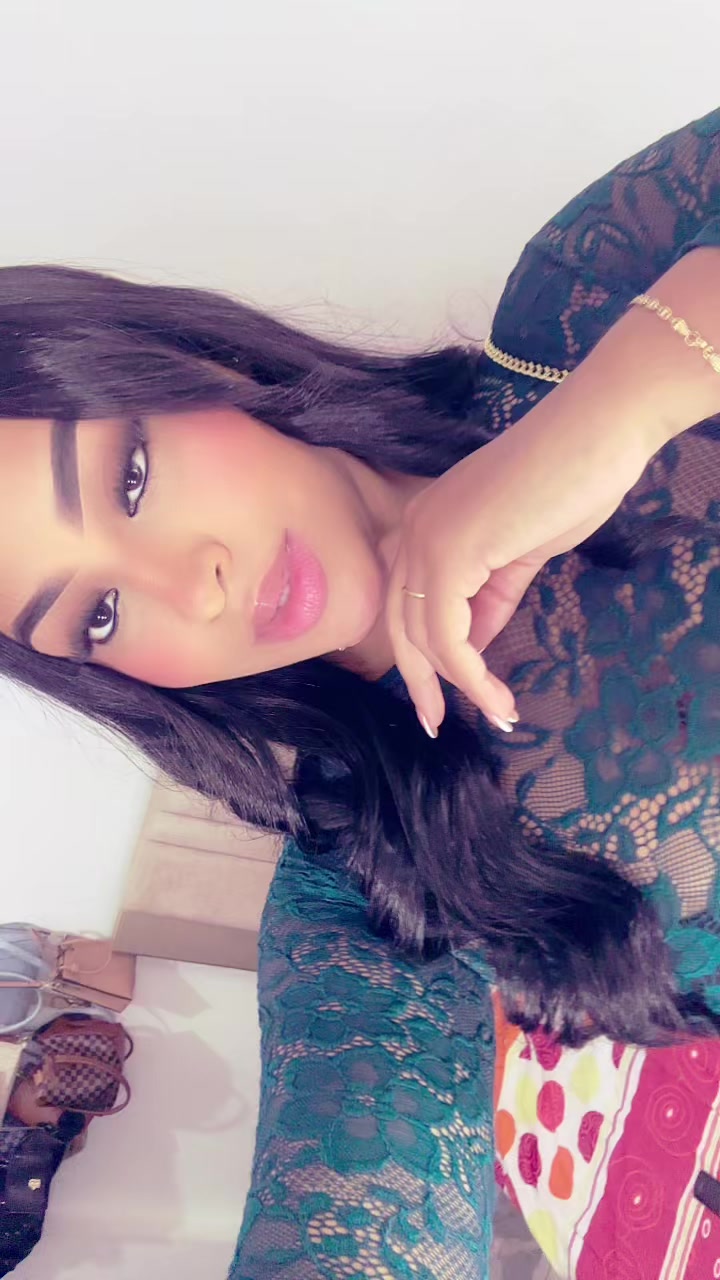 @DM👸🏻✨