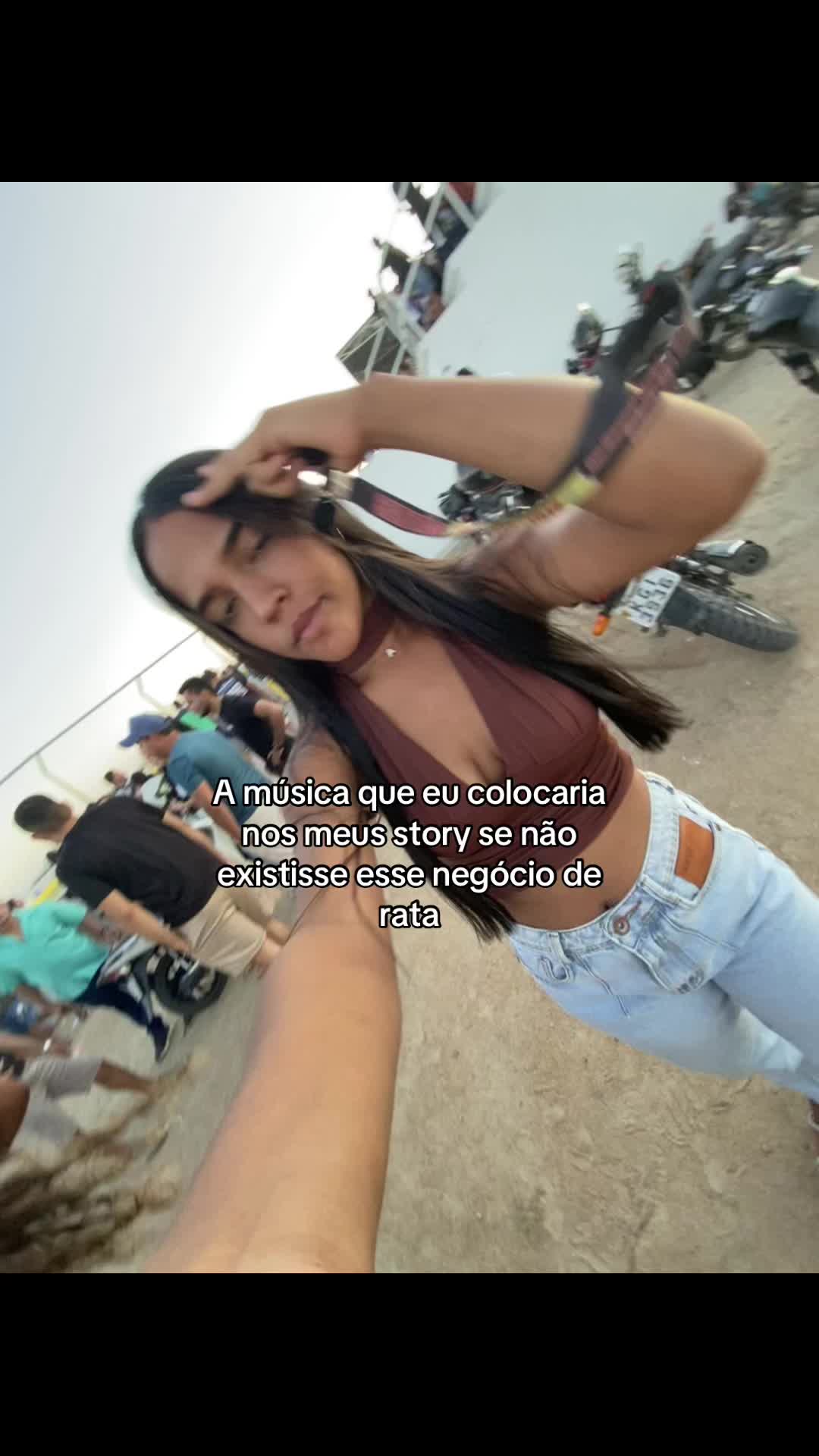 @ayanne_mariaa