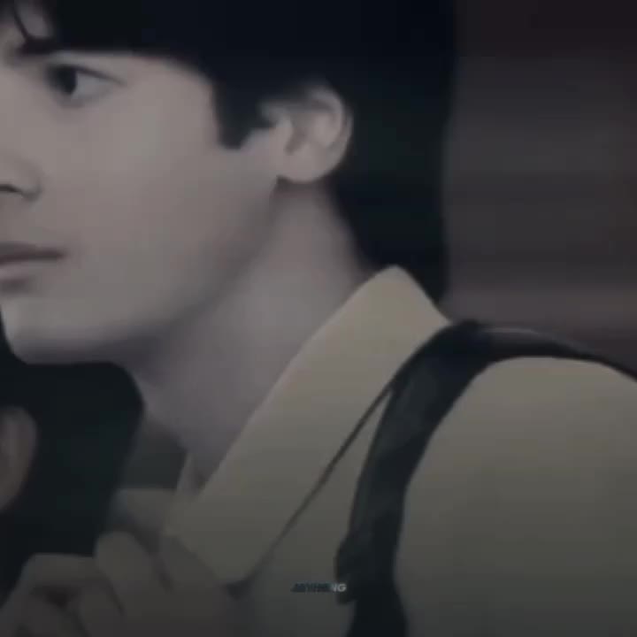 @~𝐑