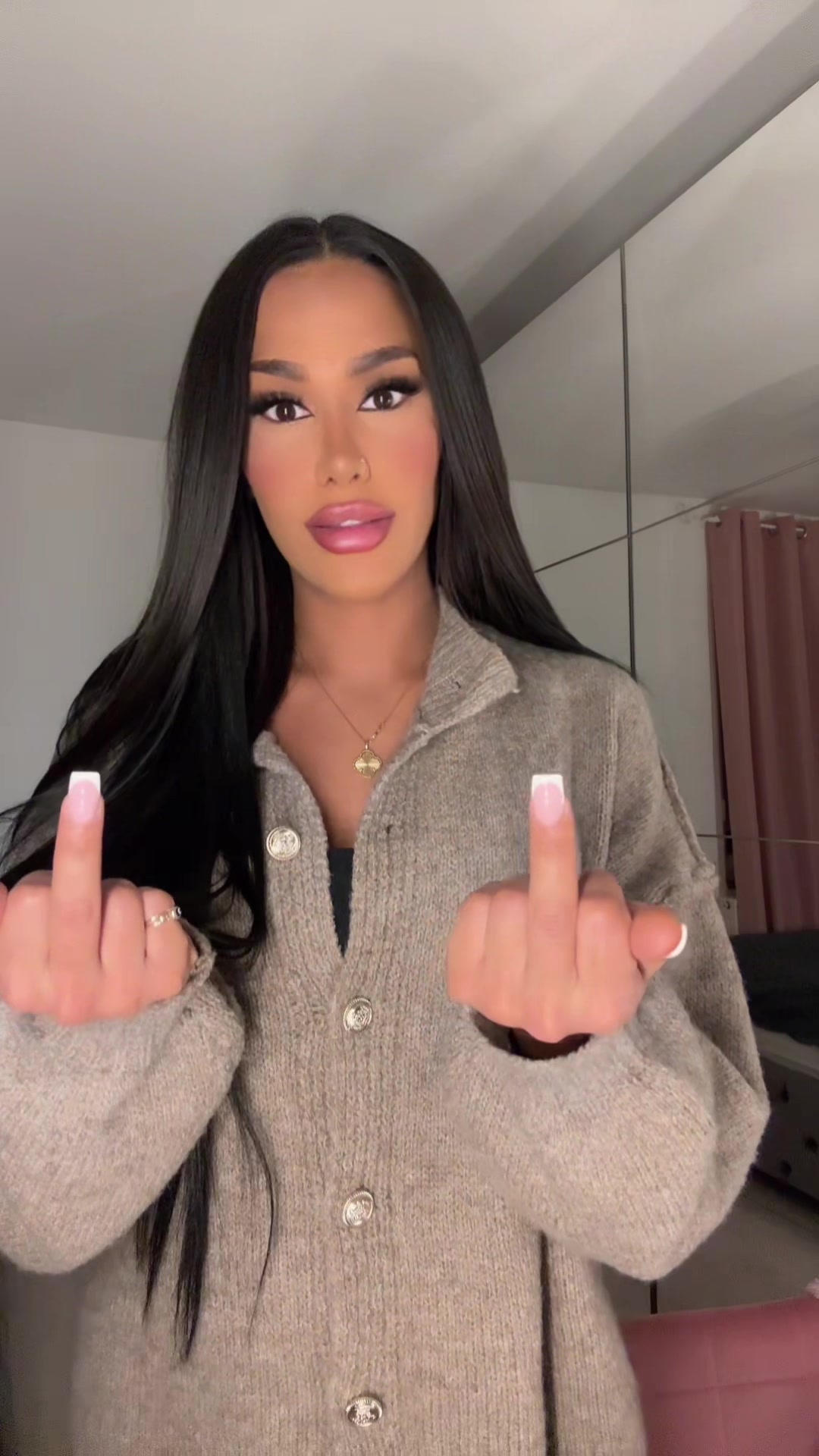 @Riri 🖤
