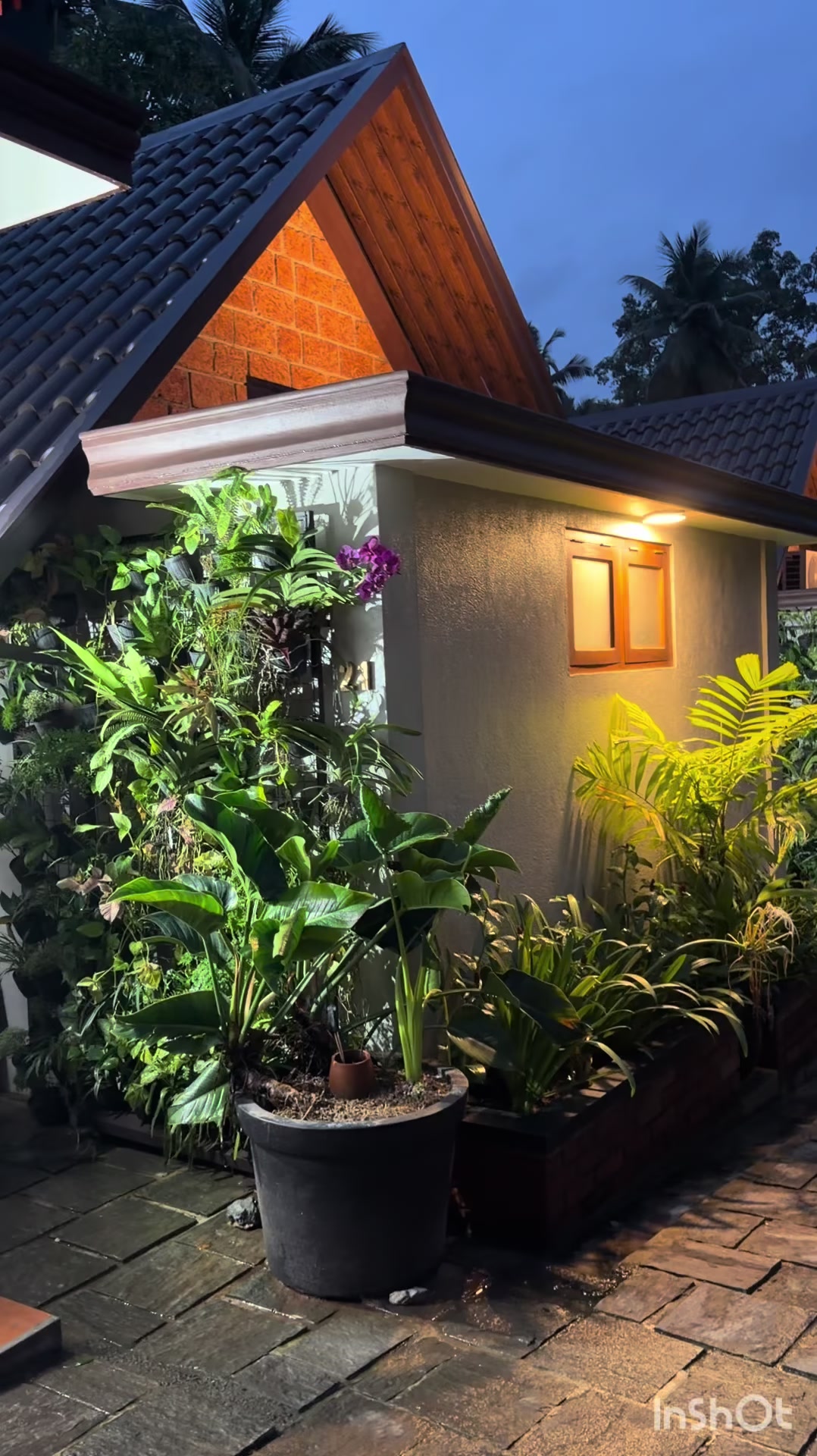 @INTAGE PRIVATE CABANA