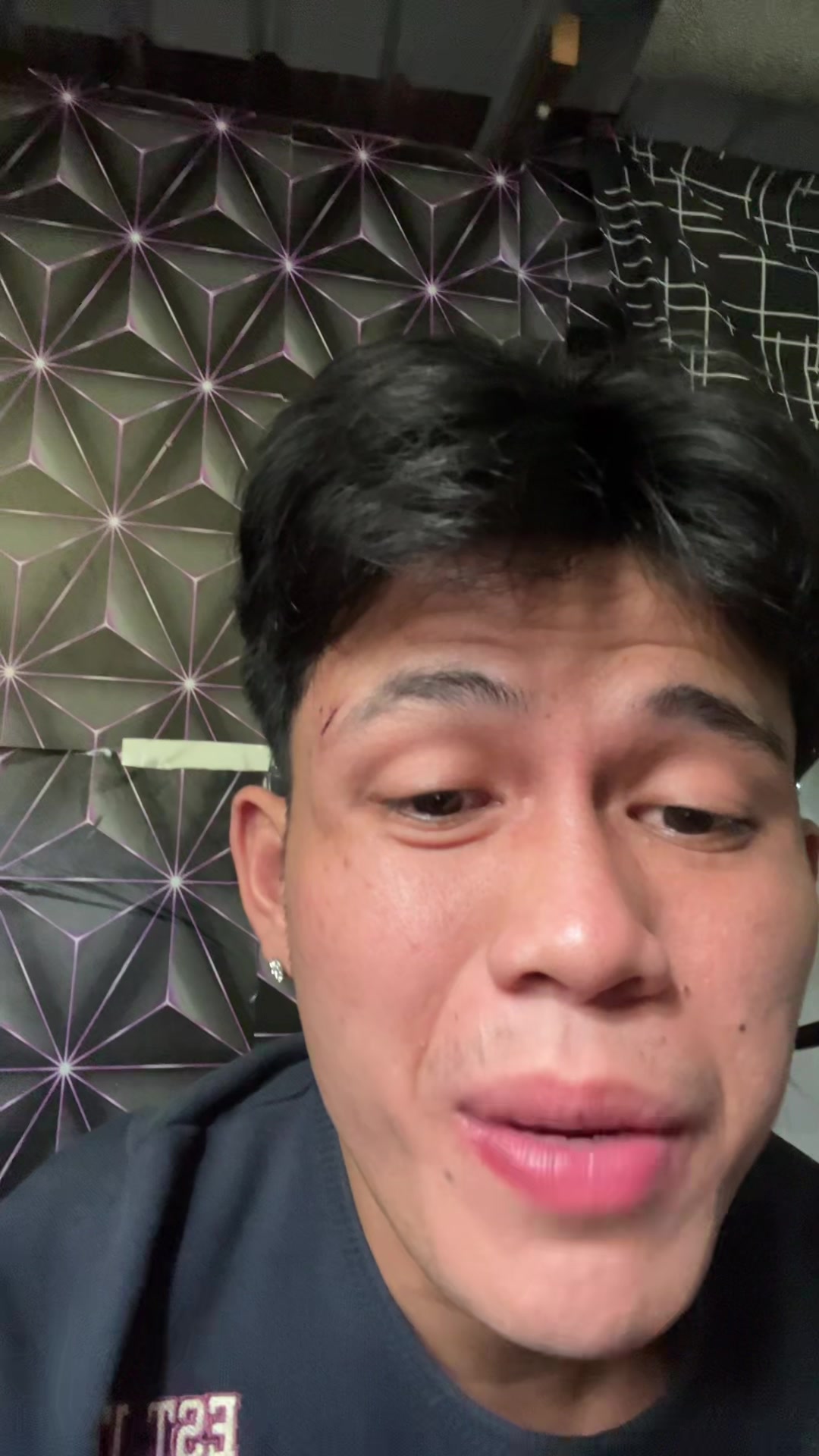 @Ej