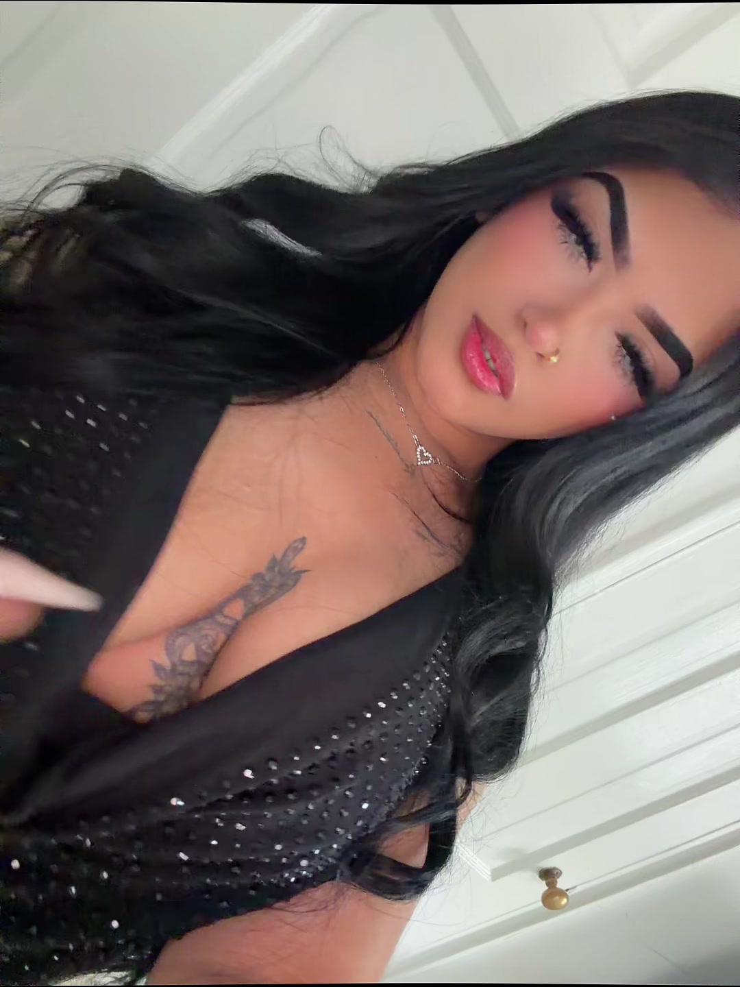 @𝒞𝒶𝓇𝑜𝓁 🍒