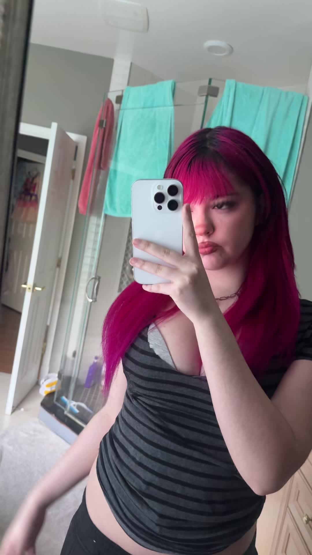@🦴