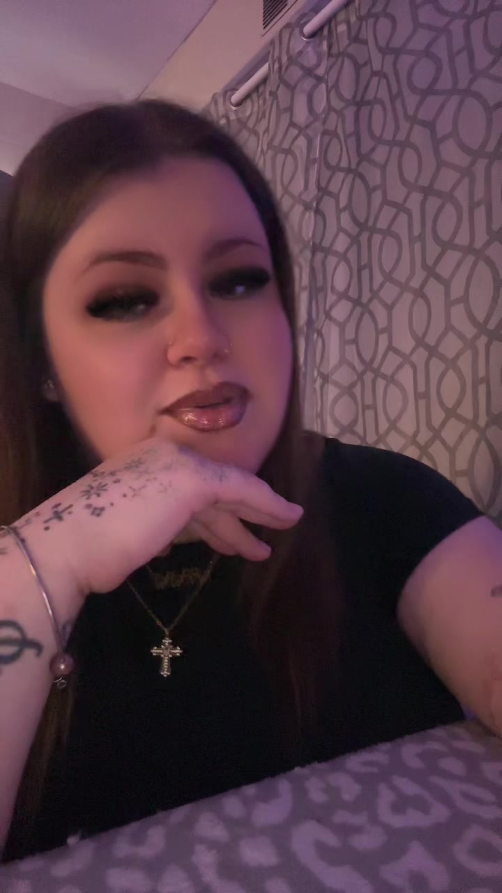 @carramonaee