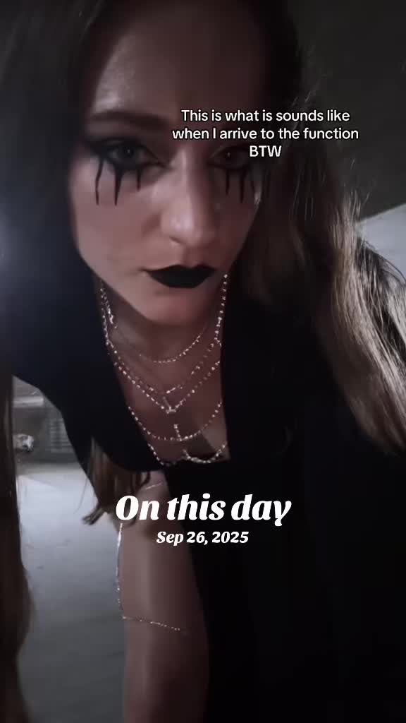 @angelwithsilverfangs