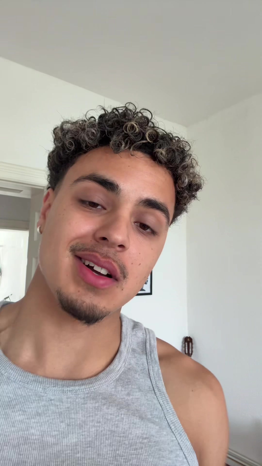 @rvben.noel