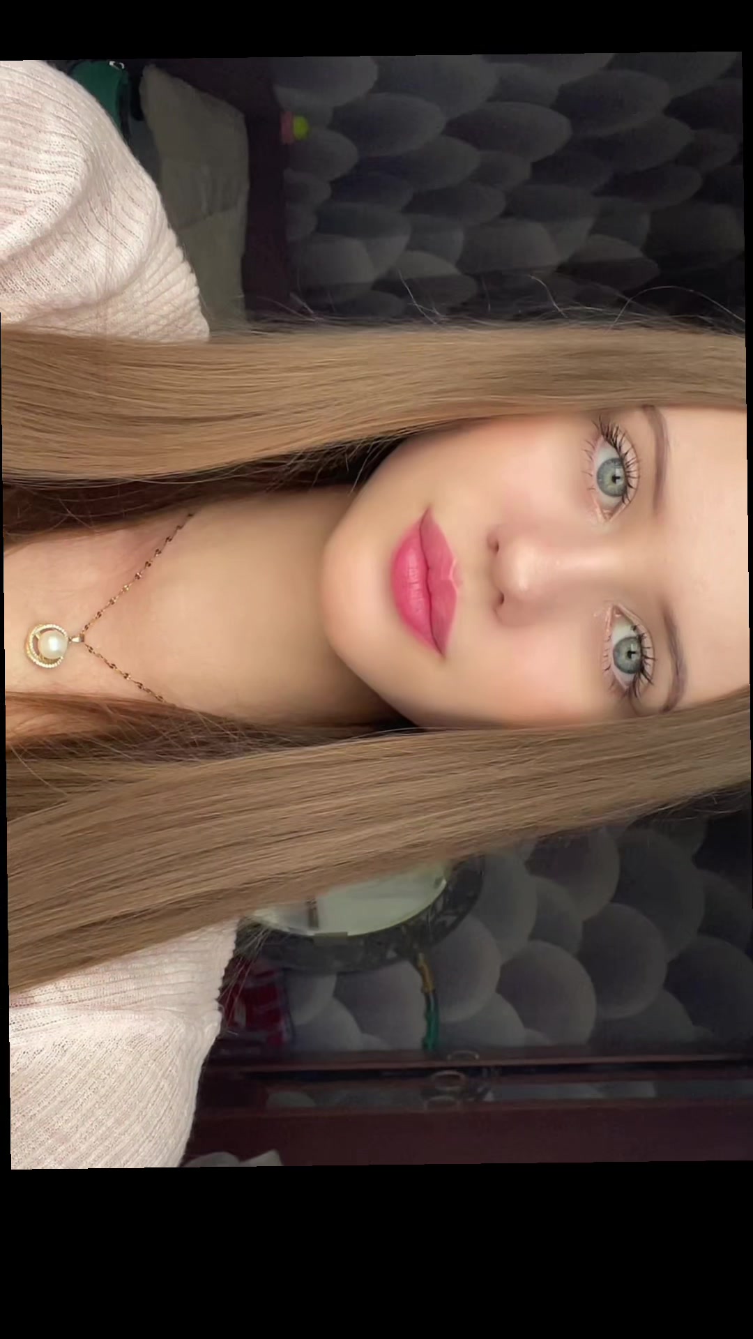 @anyavvv