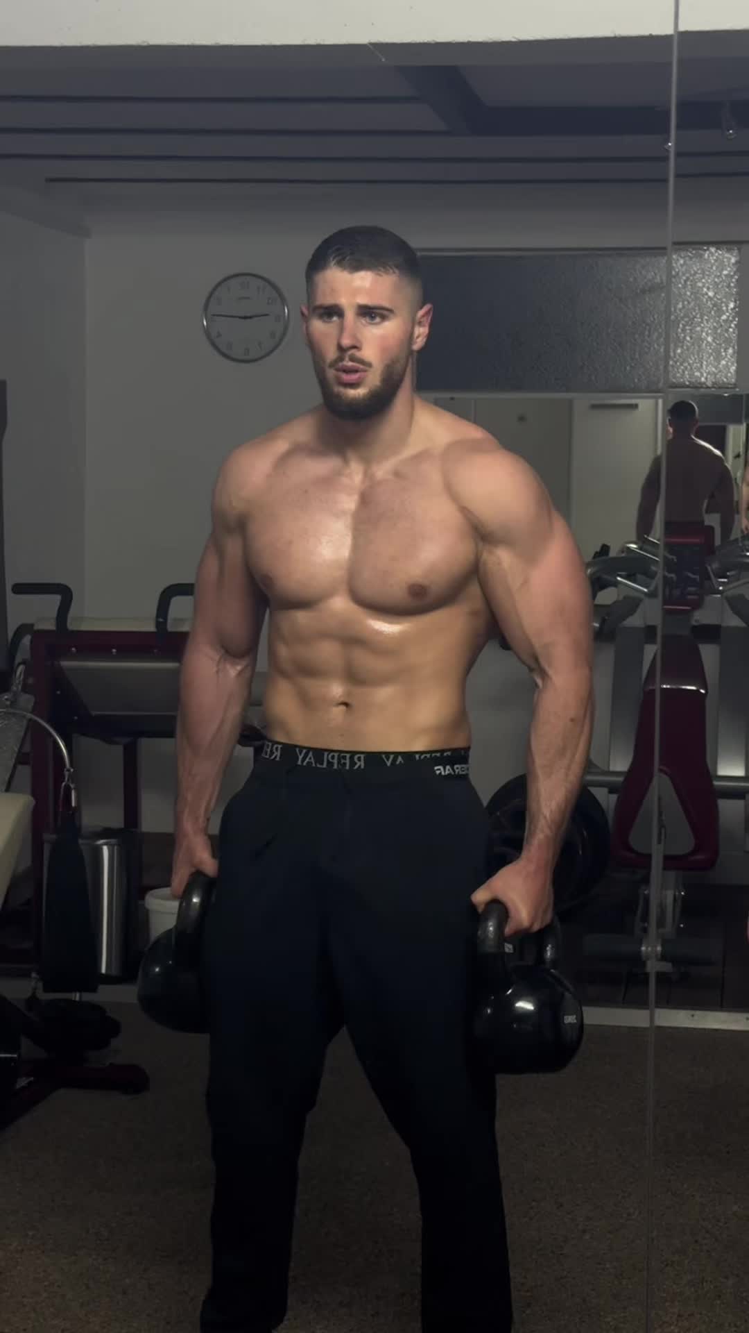 @ayi.athletic
