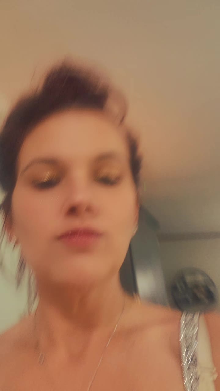 @Samantha