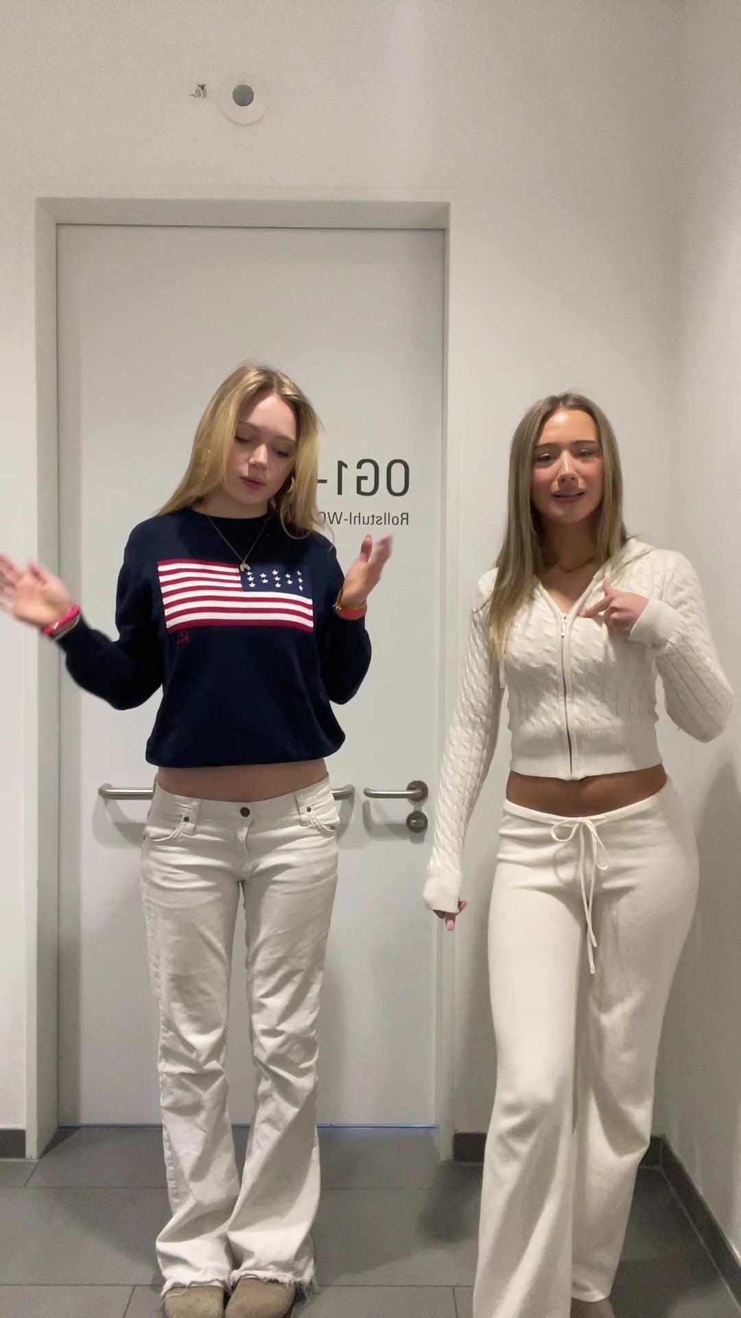 @Mia