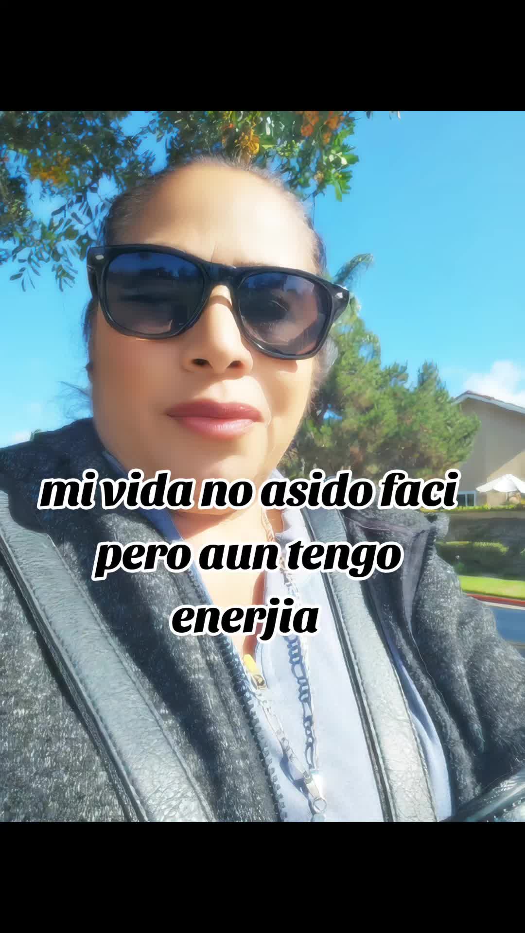 @yolis 🐬🦋🐬🦋