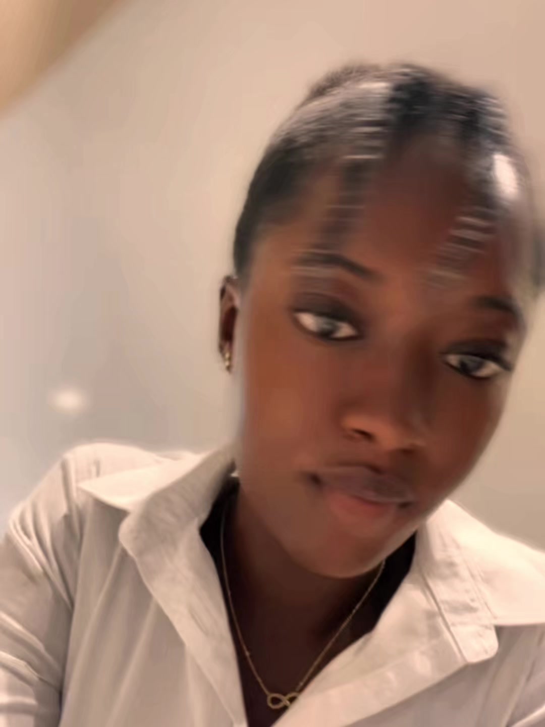 @Itz Law)e 🧚♀️