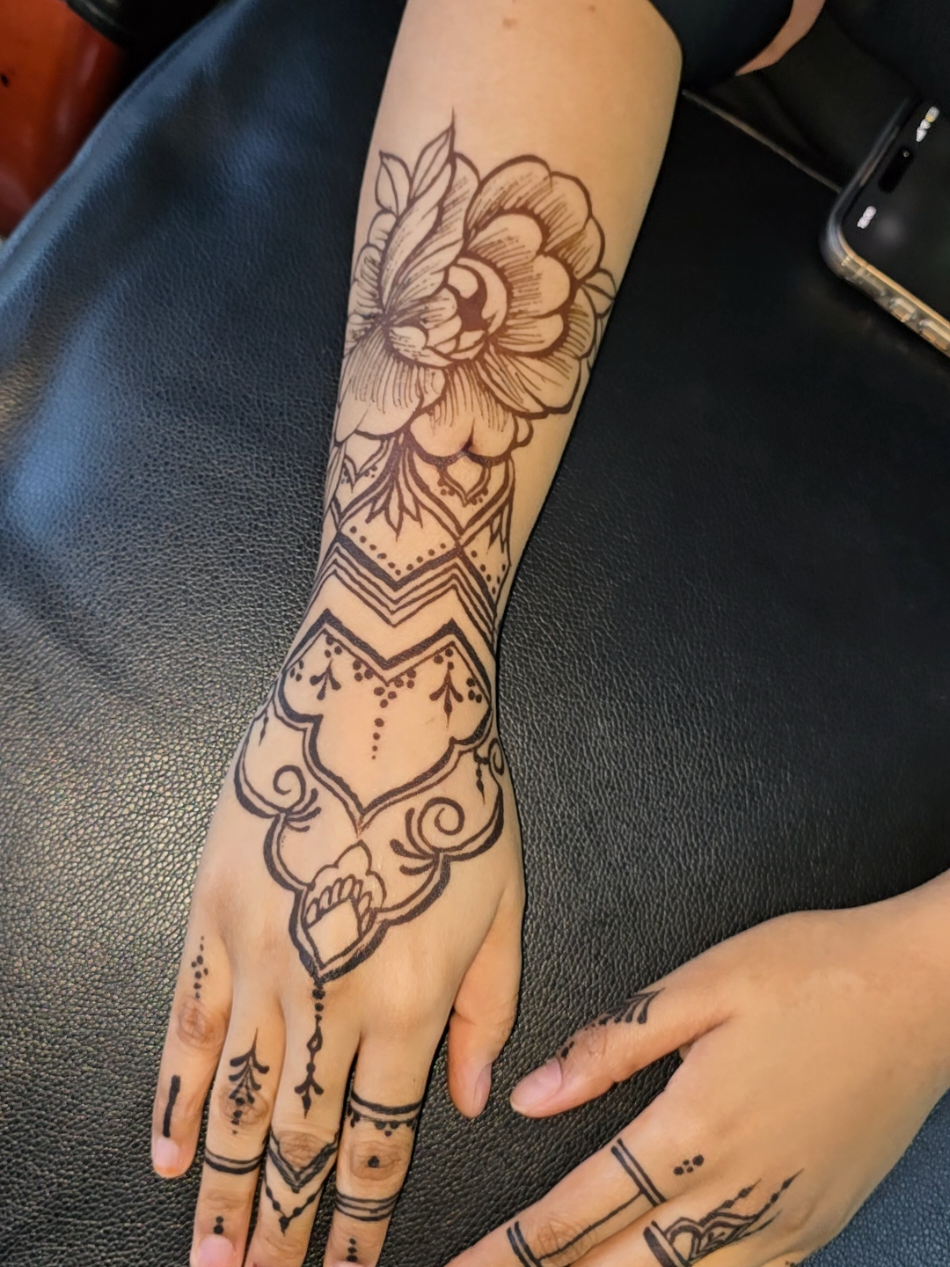 @Michaelson henna parlor🇰🇪