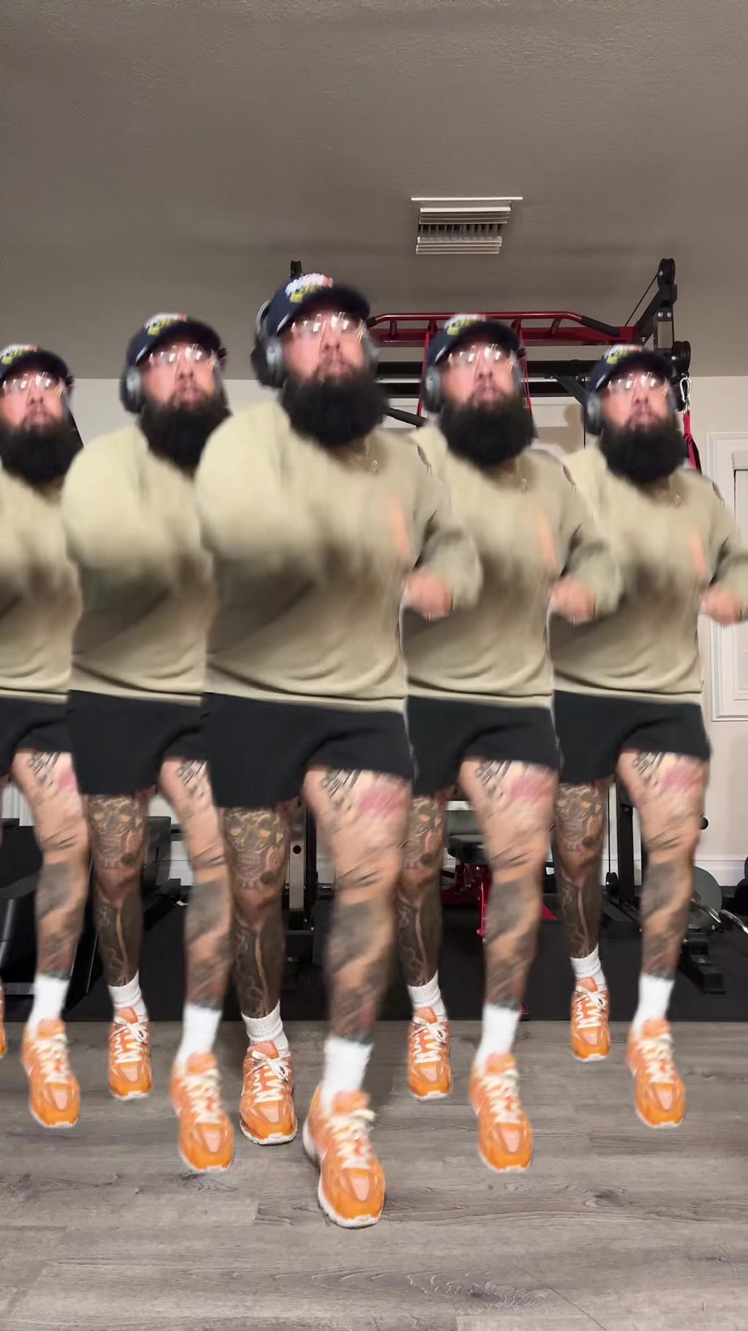 @JohnMiSO