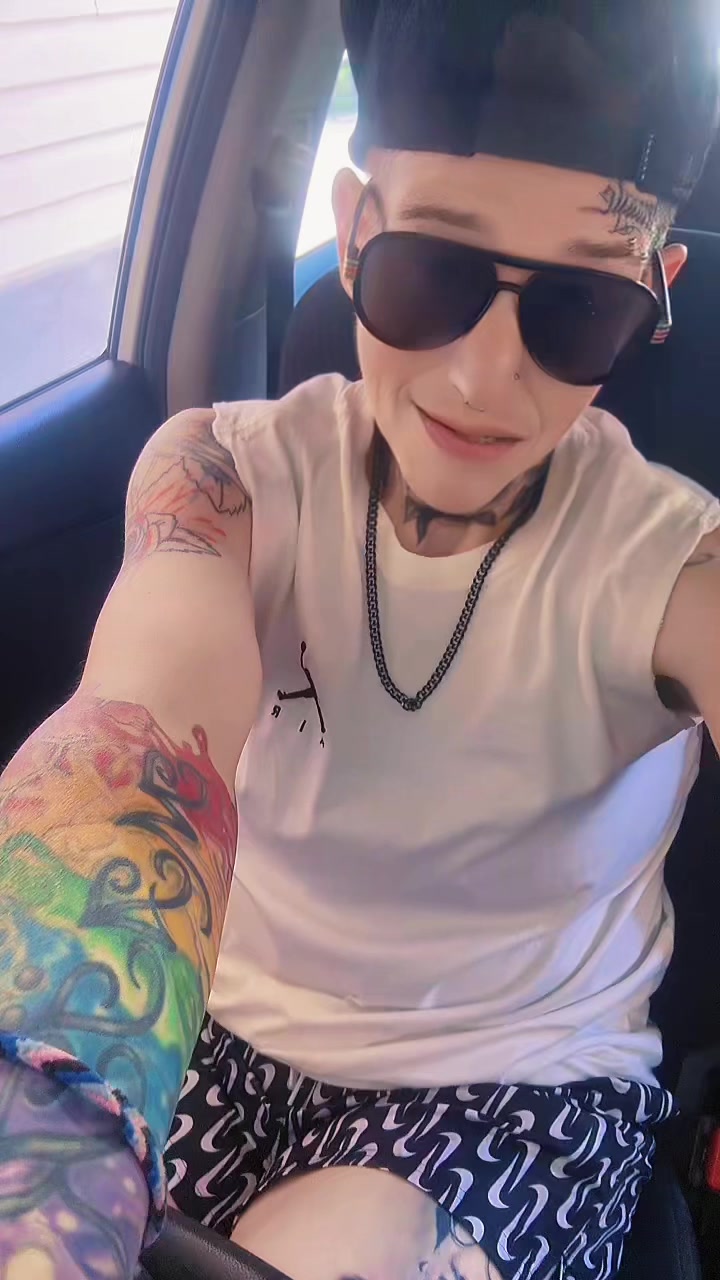 @💋🇨🇦masclezz🏳️🌈💋