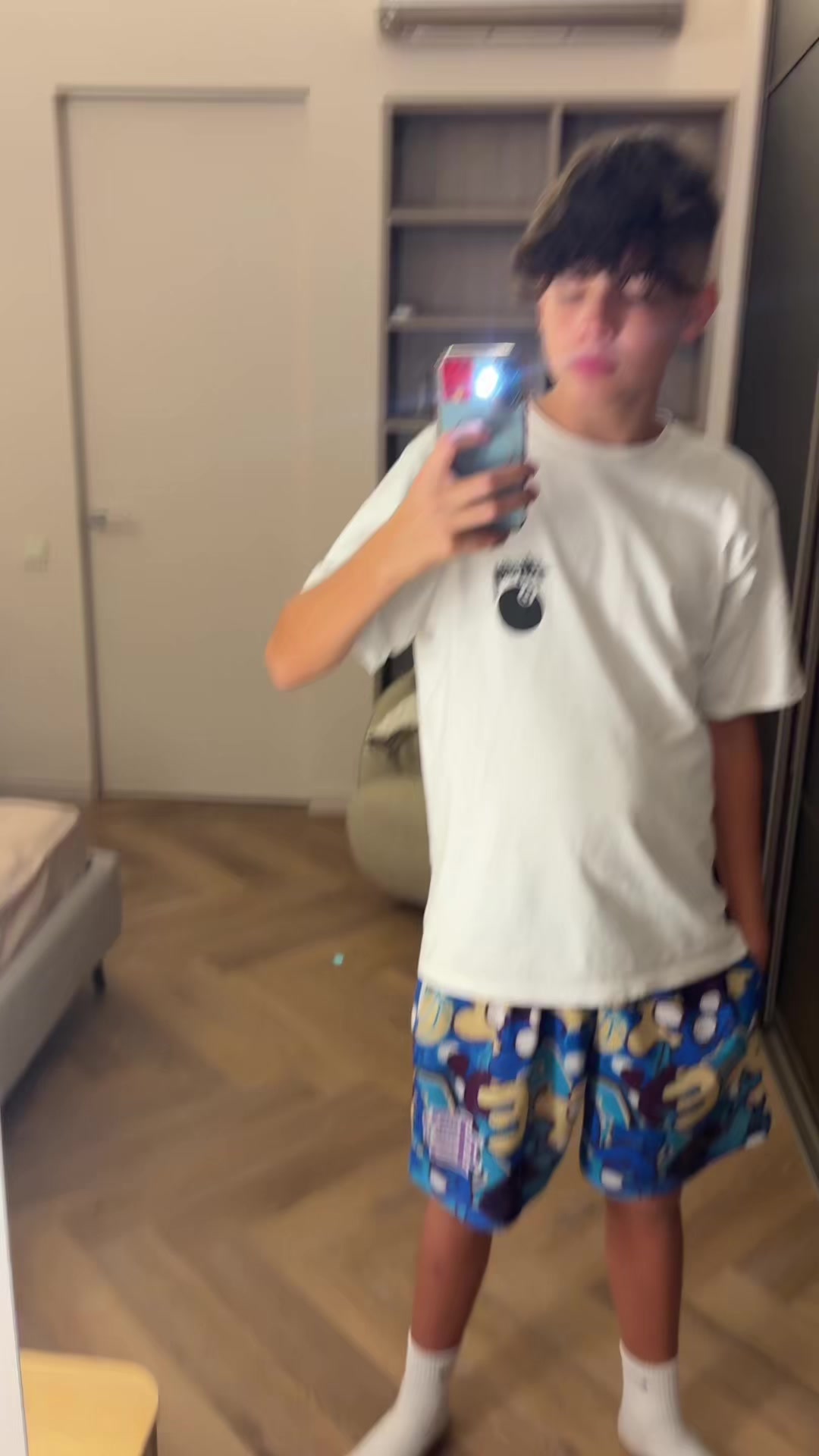 @лео👾