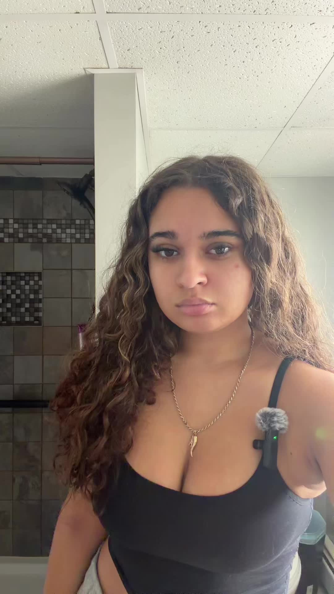 @TyraJade