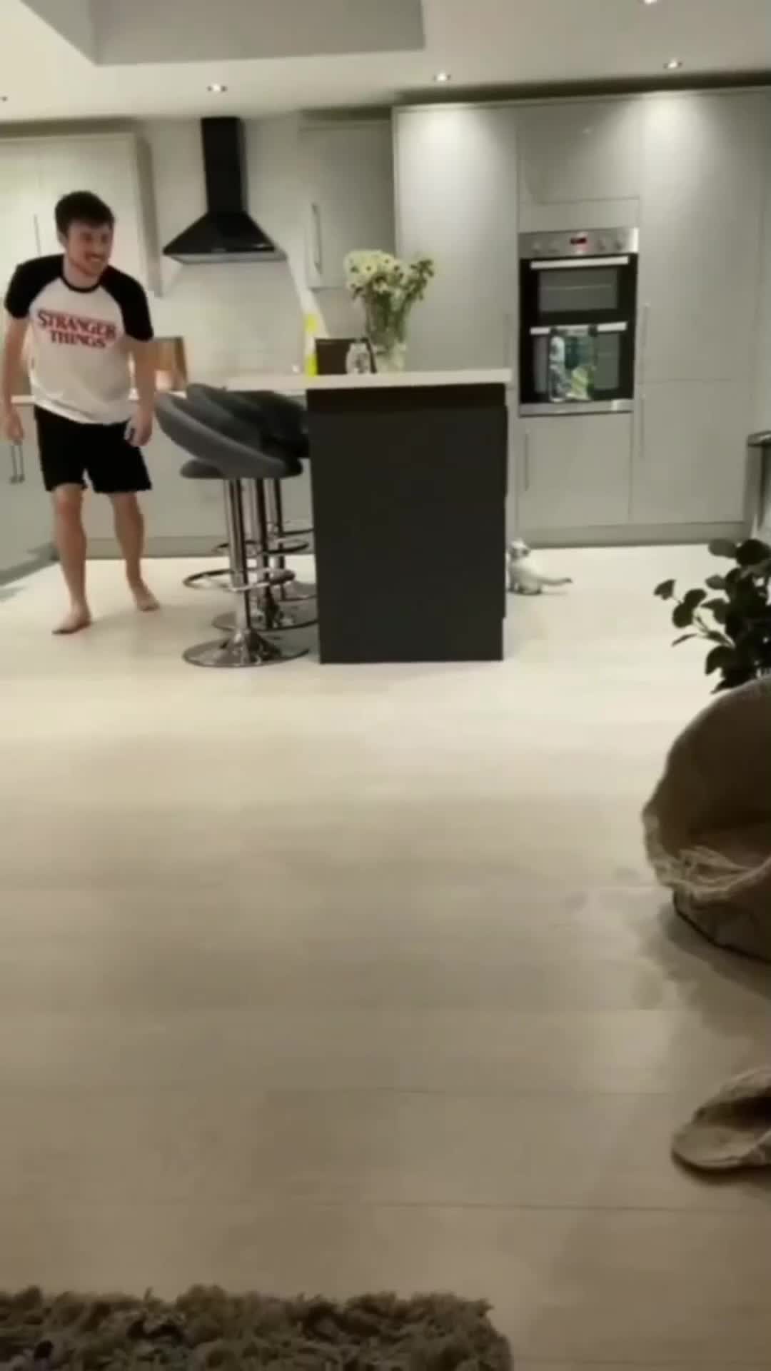 @ThaiFlash