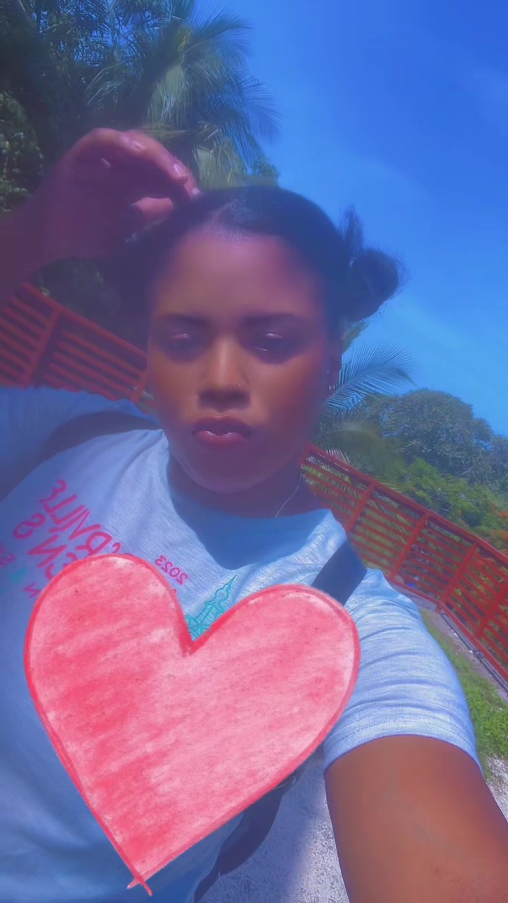 @Tia🥰