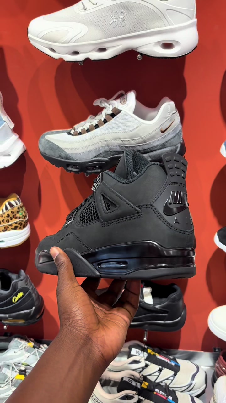 @Schysneakers
