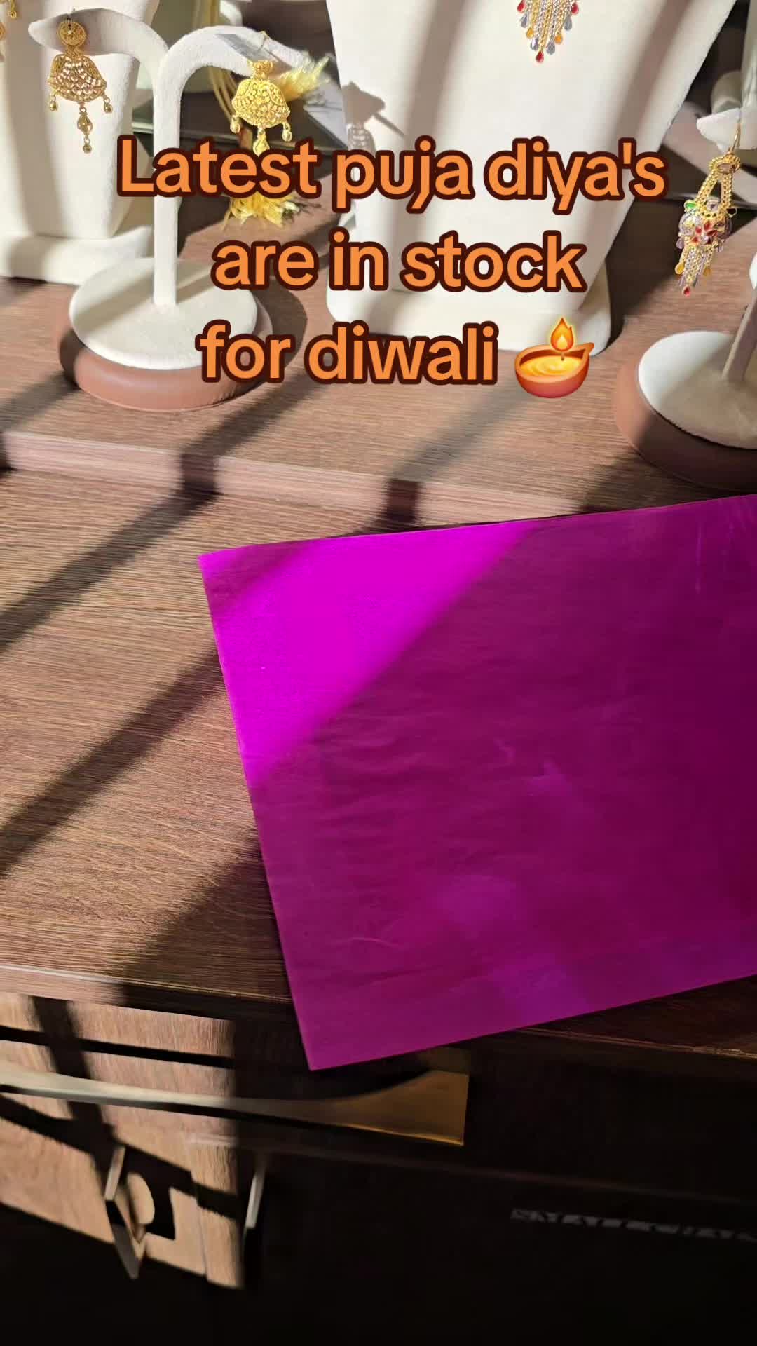 @𝐅𝐀𝐌𝐎𝐔𝐒𝐉𝐄𝐖𝐄𝐋𝐄𝐑𝐒