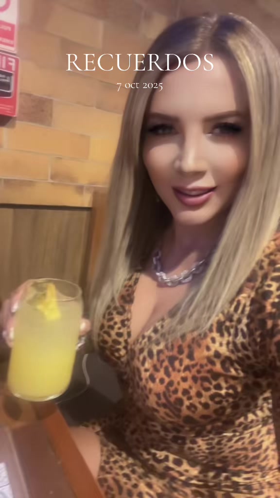 @Anna Karyna