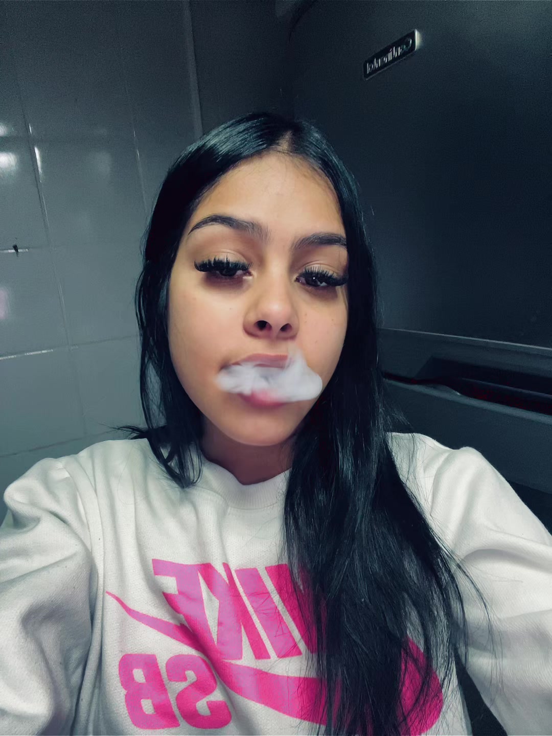 @Isinha do ghost ☹️⭐️