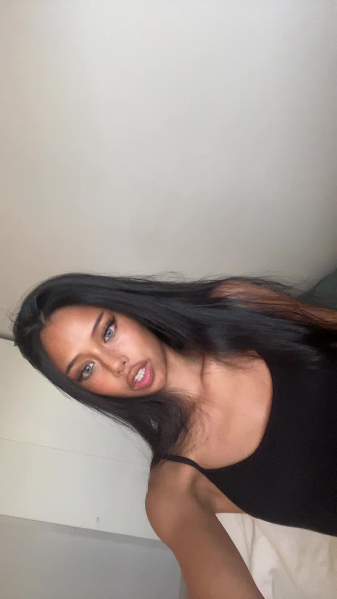 @sydney🦄🧁🍬💧