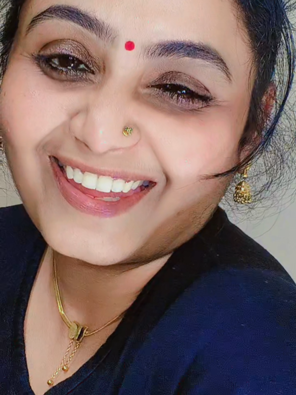 @🧿🦋DHanYA SUreSh🦋🧿